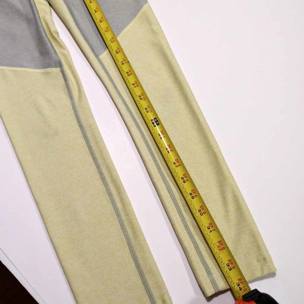 Outdoor Voices 7/8 Tri-Tone Warm Up Leggings - Picture 4 of 12